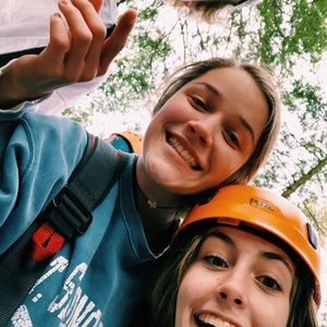 Meet your Posher, Caroline